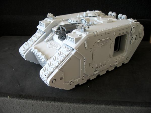 Land Raider Warhammer Blanc